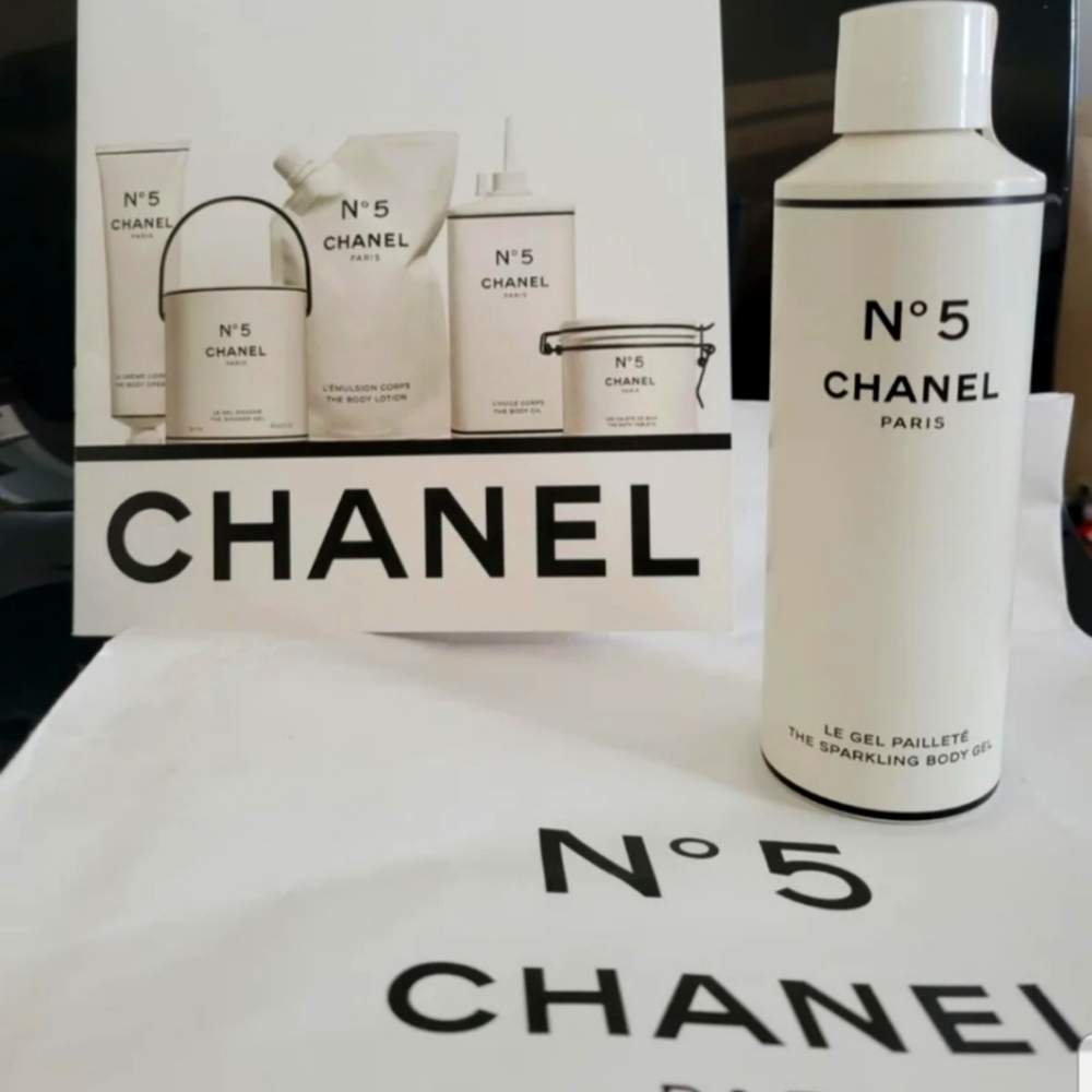 Limited Edition Chanel Factory 5 CollectionThe Sparkling Body Gel